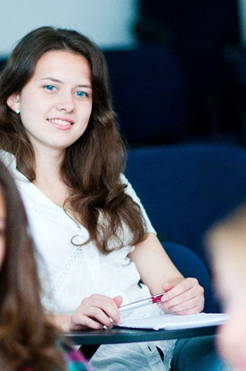 Ужгородська студентка перемогла на олімпіаді з перекладу у Києві
