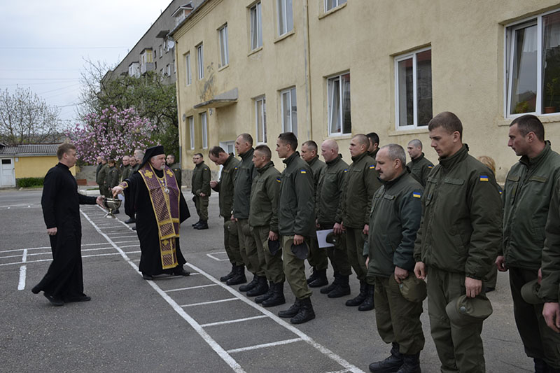 Українське духовенство благословило воїнів ужгородського батальйону Національної гвардії (фото)