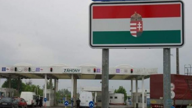 Угорщина призупиняє застосування правил ЄС на кордонах