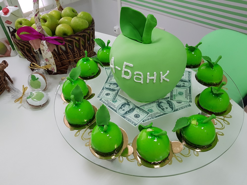 В Ужгороді відкрили нове відділення А-Банку (відео)