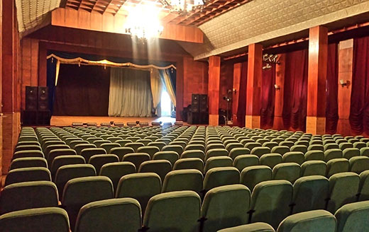Закарпатський облмуздрамтеатр покаже у Хусті дві вистави
