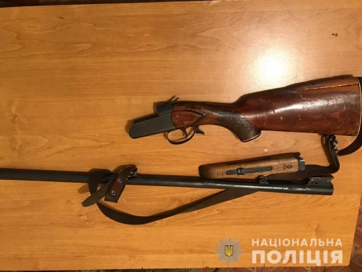 Мешканець Тячівщини незаконно зберігав удома дві рушниці