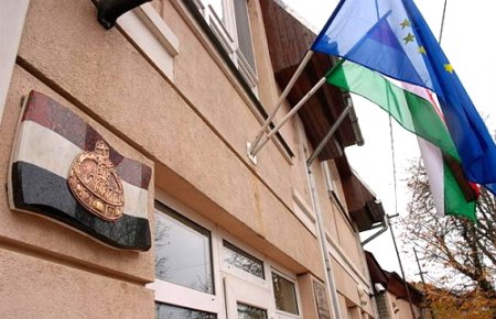 Поліція відкрила кримінальне провадження через листи з погрозами на адресу співробітників Консульства Угорщини у Берегові