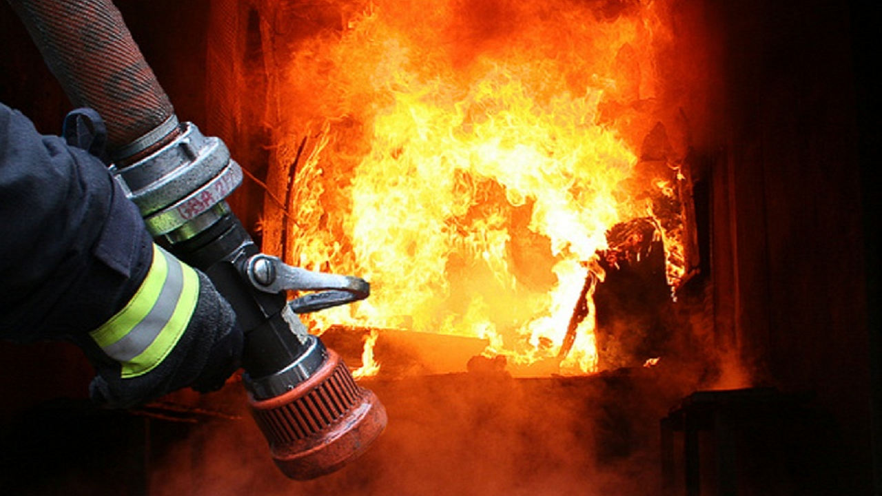 Рятувальники під час пожежі вберегли від знищення житловий будинок на Хустщині