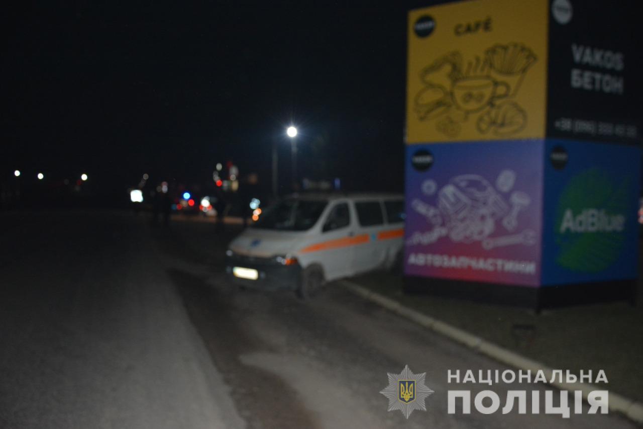 П’яна водійка за кермом іномарки на Тячівщині врізалася у карету “швидкої”