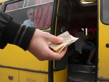 Ціну за проїзд в ужгородських маршрутках підвищили до 12 гривень