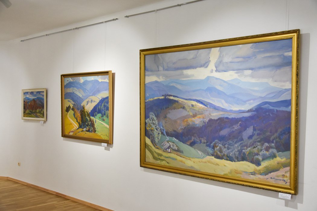 В Ужгороді відкрито виставку живопису “Мальовниче Закарпаття”