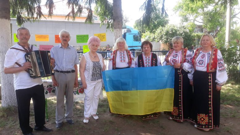 Закарпатська “Просвіта” в Сторожницькому ліцеї зустрілася з переселенцями зі сходу України
