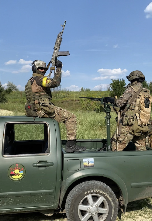 Закарпатський батальйон “Сонечко” воює з ворогом на Харківському напрямку (відео)