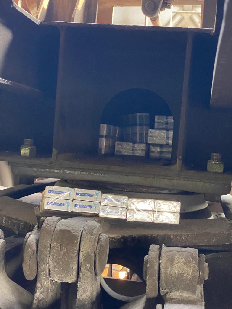 У вантажному потязі з пшеницею закарпатські митники виявили контрабандні сигарети