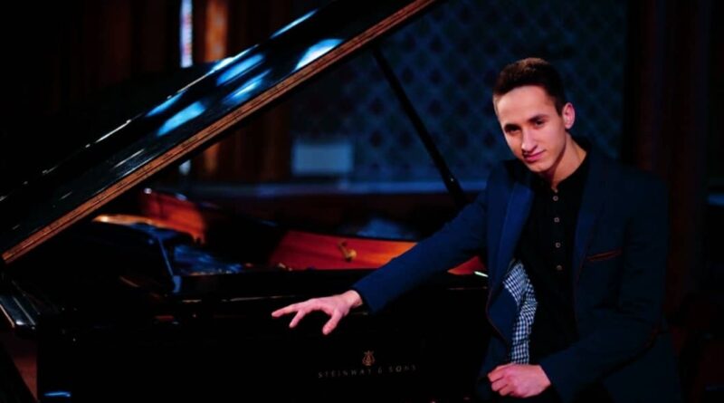 Перший сольний концерт талановитого піаніста Сергія Фанти відбудеться в Ужгороді