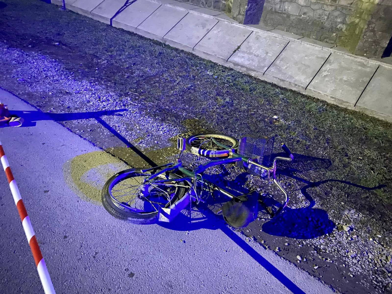 На Мукачівщині п’яний водій збив насмерть жінку на велосипеді
