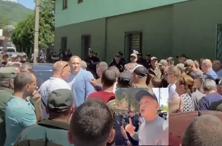 Міського голову Рахова оголосили в розшук (відео)